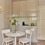 Aparthotel Deco By Downtown 3*